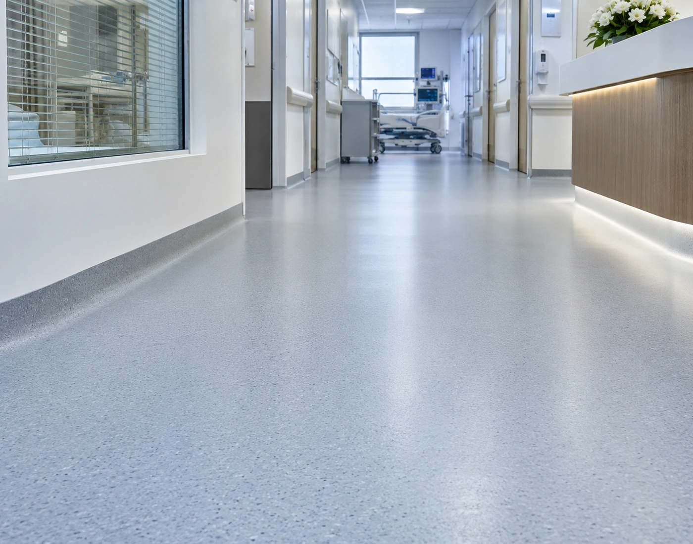 Întreținere pardoseli PVC și linoleum în spitale și clinici